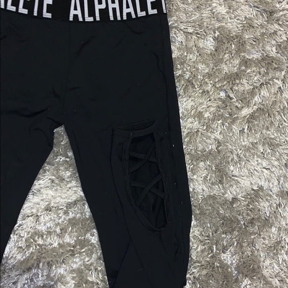 Alphalete Cross Leggings - Picture 2 of 2